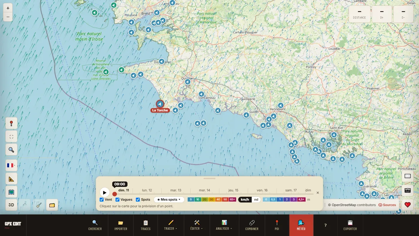 La côte sud de la Bretagne avec les spots en ronds colorés et un spot personnel cerclé de rouge